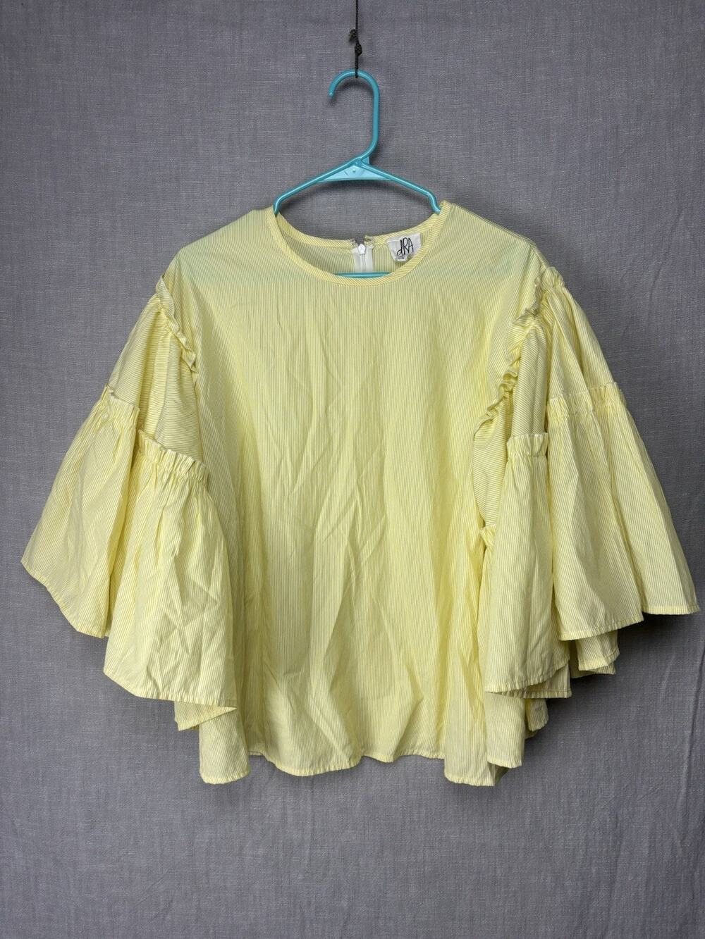DRA Los Angeles Womans Size M Anthropologie Blouse Bell sleeves & Ruffles